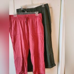 2 Old Navy Linen Tapered Capri Pants
